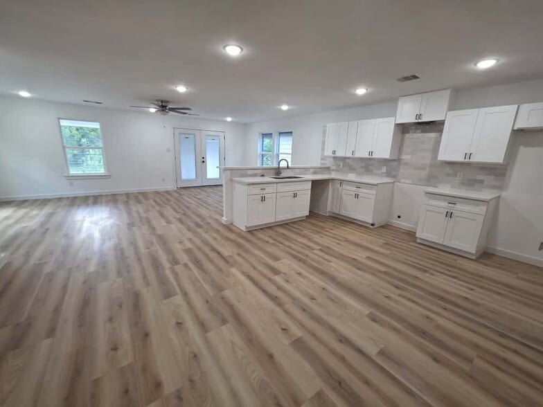 Building Photo - 8406 De Priest St