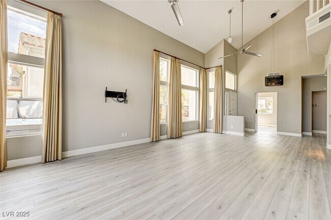 Building Photo - 9108 Eagle Ridge Dr