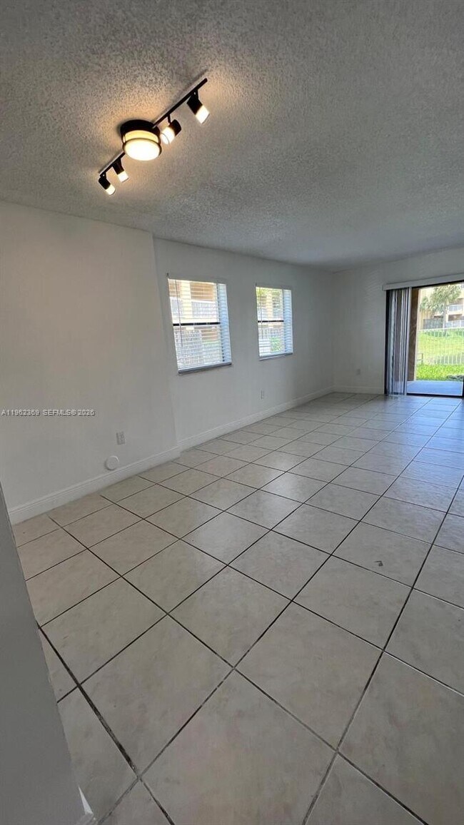 Building Photo - 5200 NW 31st Ave