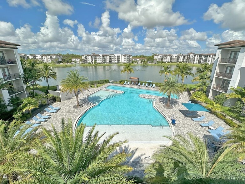 Primary Photo - Legacy Gateway Apartments