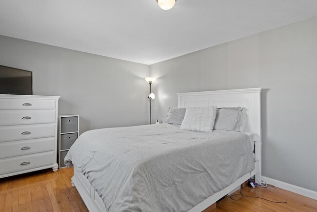 Building Photo - 41 Bishop Dr