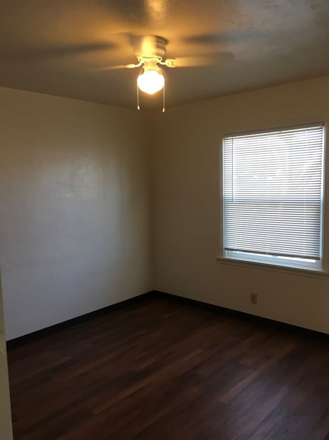 Building Photo - 19453 Hill St