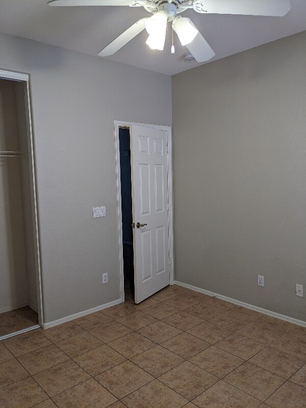 Building Photo - 735 E Tortoise Trail