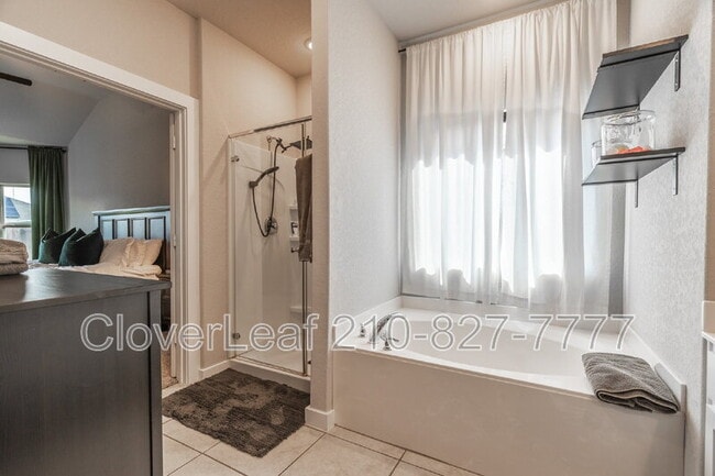 Building Photo - 709 Stonemanor Bay