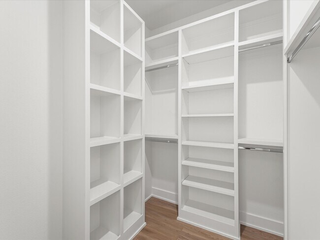 Building Photo - 2598 W Tidwell Rd