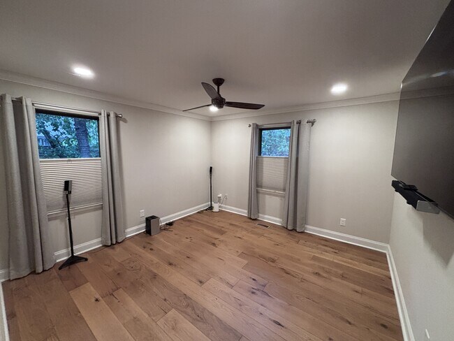 Building Photo - 65 Pinyon Cir