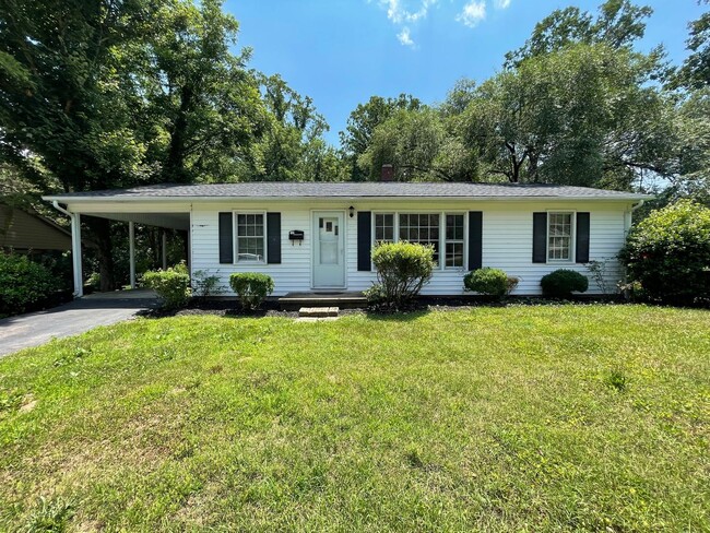 Primary Photo - A Three Bedroom Home Near Sprague Street Park