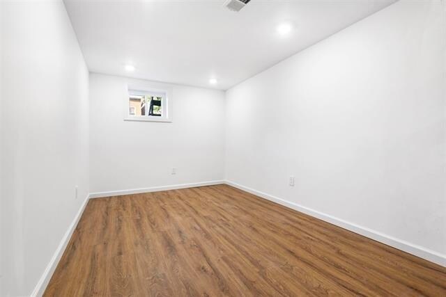 Building Photo - 33 Stagg St