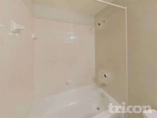 Building Photo - 15420 Florida Breeze Loop