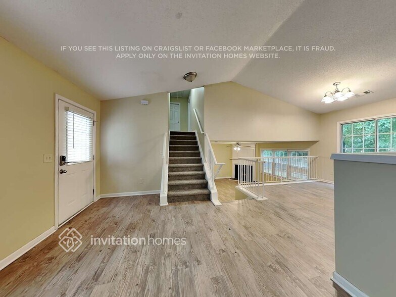 Building Photo - 3706 Heyford Ct