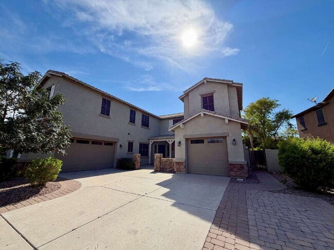 Building Photo - 6250 S Rochester Dr