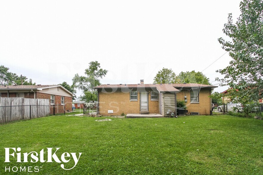 Building Photo - 1907 E Martin St