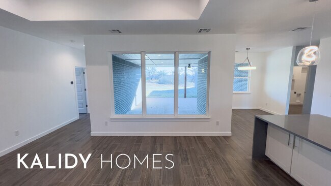 Building Photo - 17636 Salma Rd