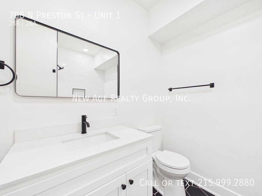 Building Photo - 708 N Preston St