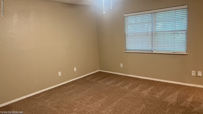 Building Photo - 800 Fort Worth St