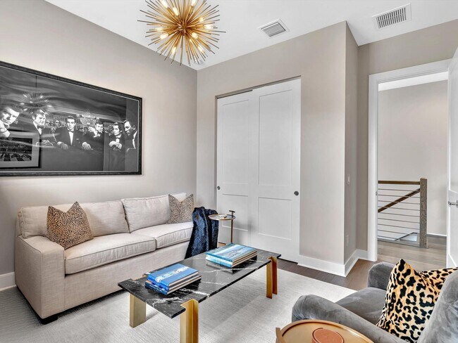 Building Photo - 3029 Bellflower Cir
