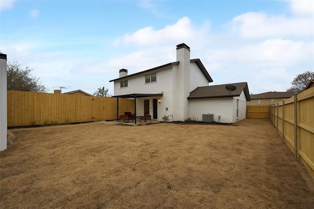 Building Photo - 15819 El Estado Dr