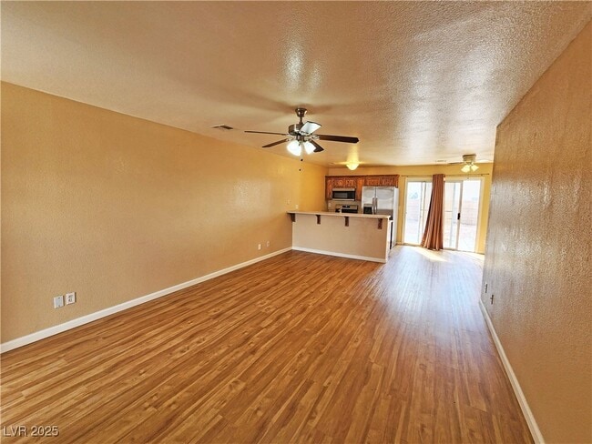 Building Photo - 1700 Sycamore Ave