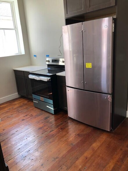 First Floor Unit - 906 Saratoga St