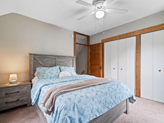 Building Photo - 679 Washington St