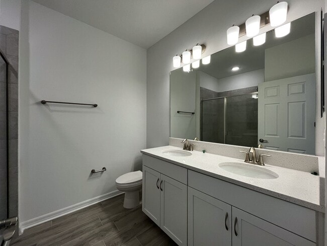 Building Photo - Townhome with garage, excellent location, community pool and more