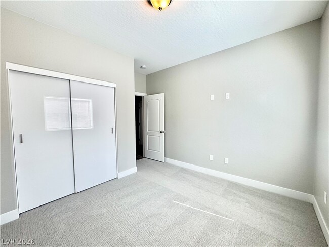 Building Photo - 1401 Ogallala St