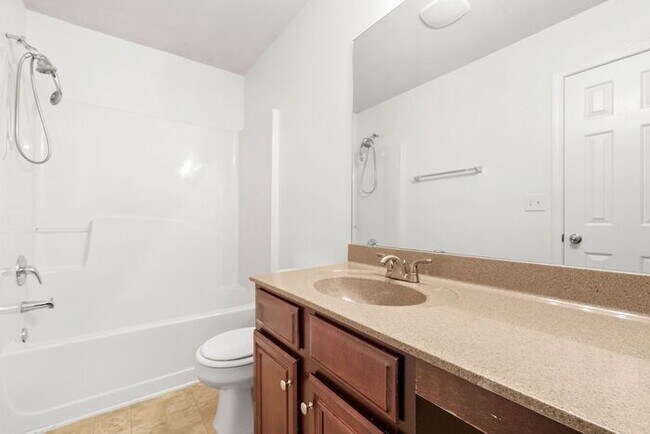 Building Photo - 1255 Wondering Way