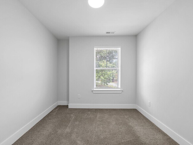 Building Photo - 3 Bed, 2.5 Bath - Lucky Penny - Furnished ...