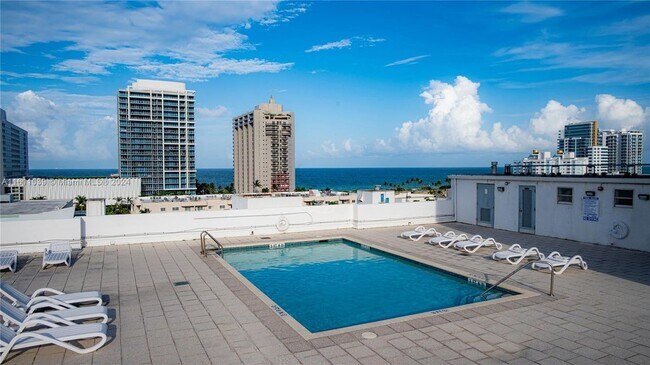 Building Photo - 6801 Indian Creek Dr