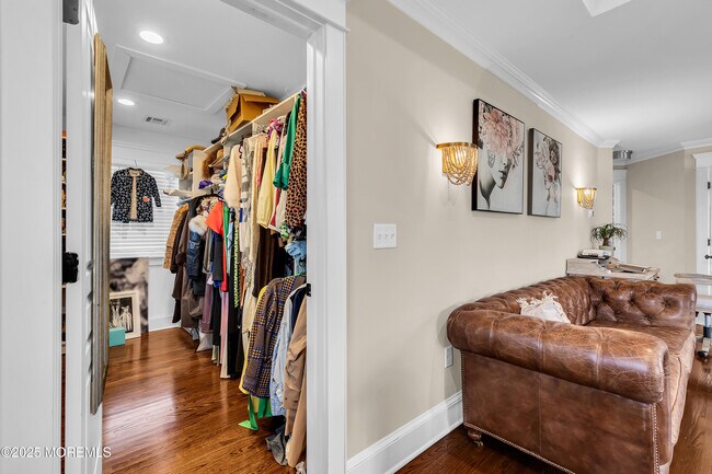 Building Photo - 1 Lennox Ave