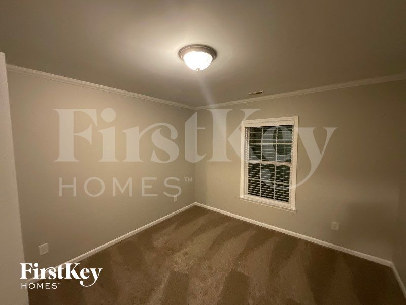 Building Photo - 2 Red Sage Ct