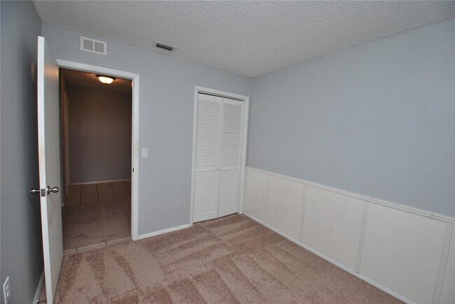 Building Photo - 212 Caryl Way