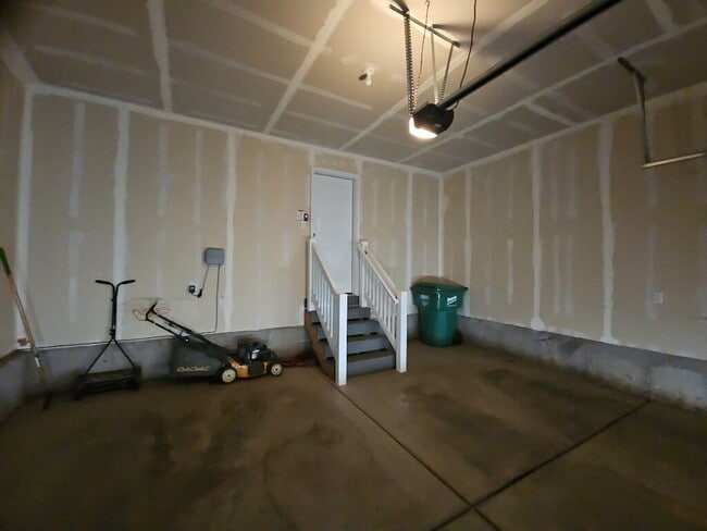 Building Photo - Charming East Provo Home with Scenic Views...