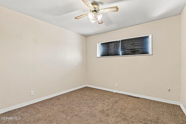 Building Photo - 4233 Hampshire Ln