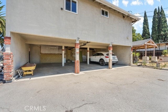 Building Photo - 5351 Maitland St