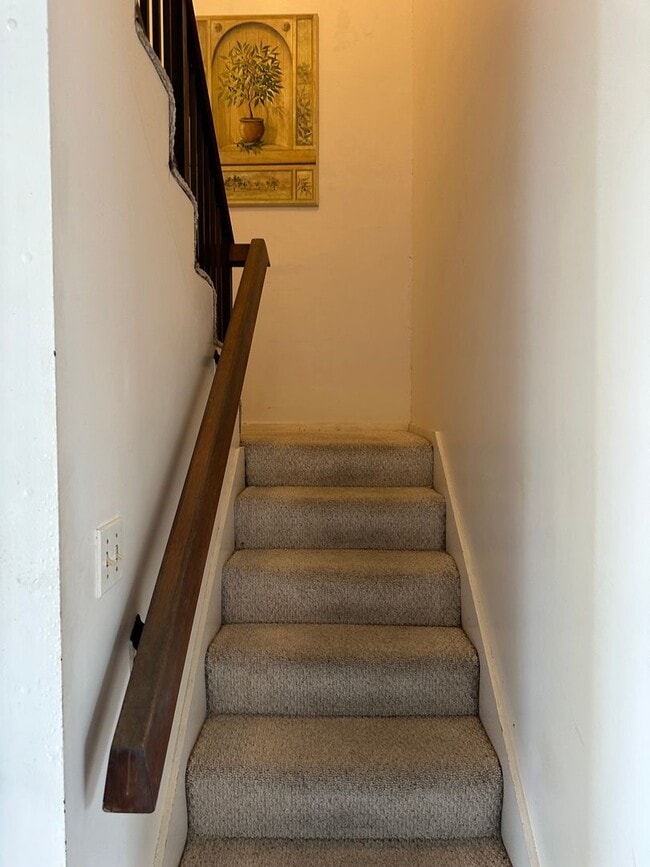 Building Photo - 3BR/2BA Penthouse with ocean view
