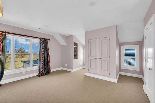 Building Photo - NEW LISTING-5 bedroom, 3 bathroom farmhouse-DeLand, Illinois