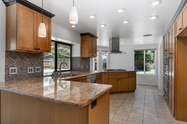 Building Photo - 2901 Loveland Way