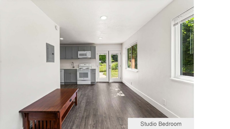 Building Photo - 571 S Taft St