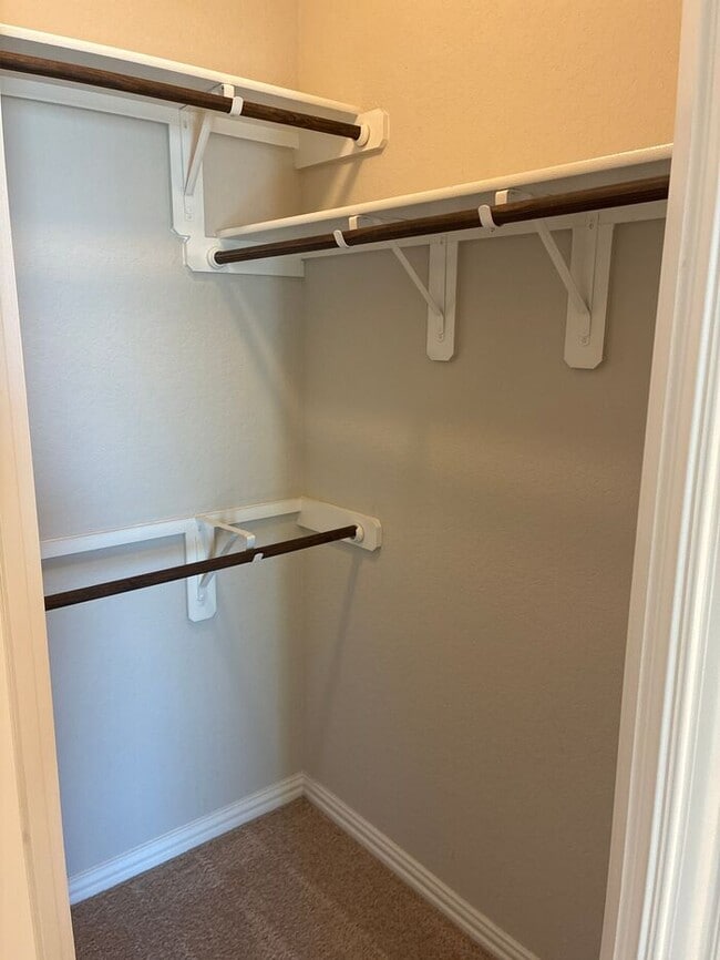 Building Photo - 4BR/3BA House • In-Unit W/D • Attached Garage  • Backyard in San Antonio