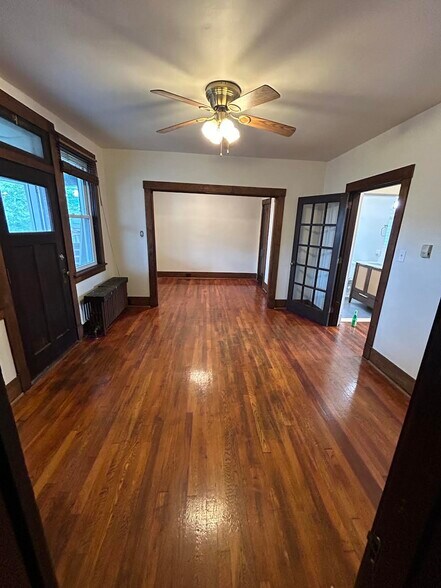 Building Photo - 227 45th St