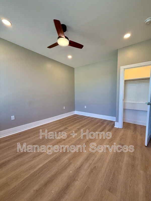 Building Photo - 906 Penn Ave