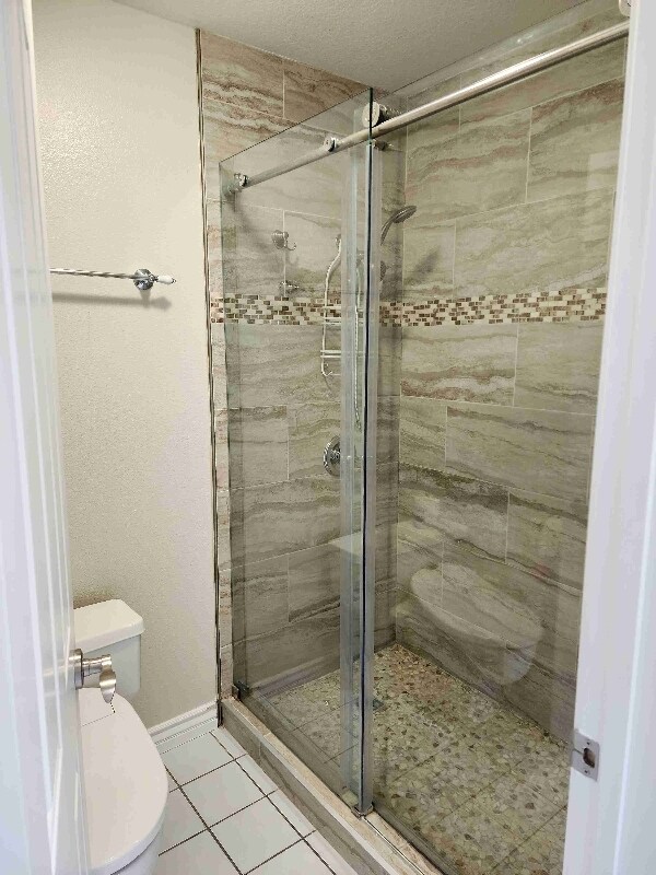 Building Photo - 2579 Roadrunner Dr
