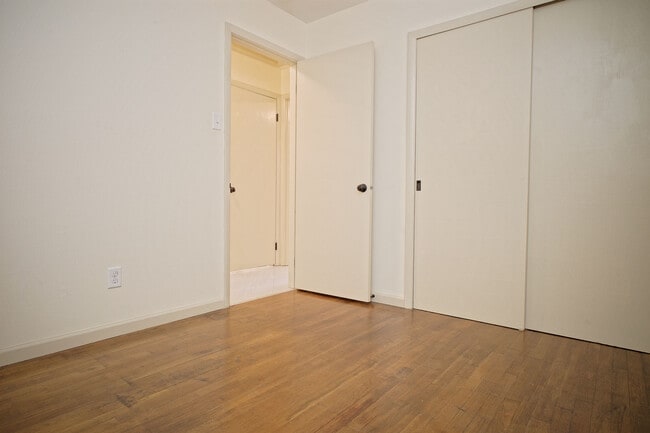 Building Photo - 2228 Missouri Ave