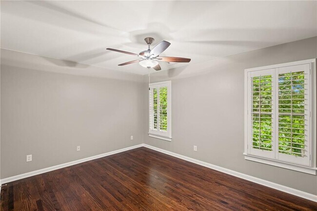 Building Photo - 710 Weybridge Pl