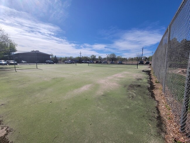 Building Photo - Newly Remodeled 1bed/1bath condo in Stonegate Community in Gunbarrel