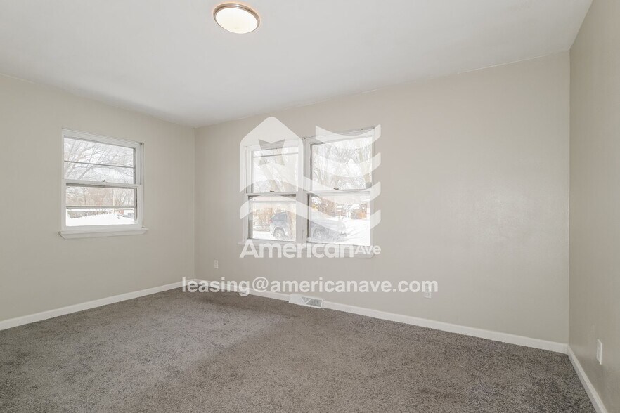 Building Photo - 126 Alice Dr