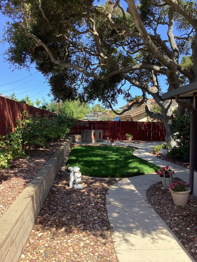 Building Photo - Beautiful Vandenberg Village Home