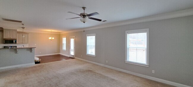 Building Photo - 259 Crown Heights Way