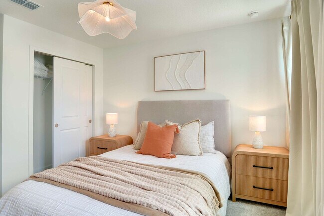 Building Photo - 9194 Seascape Cv